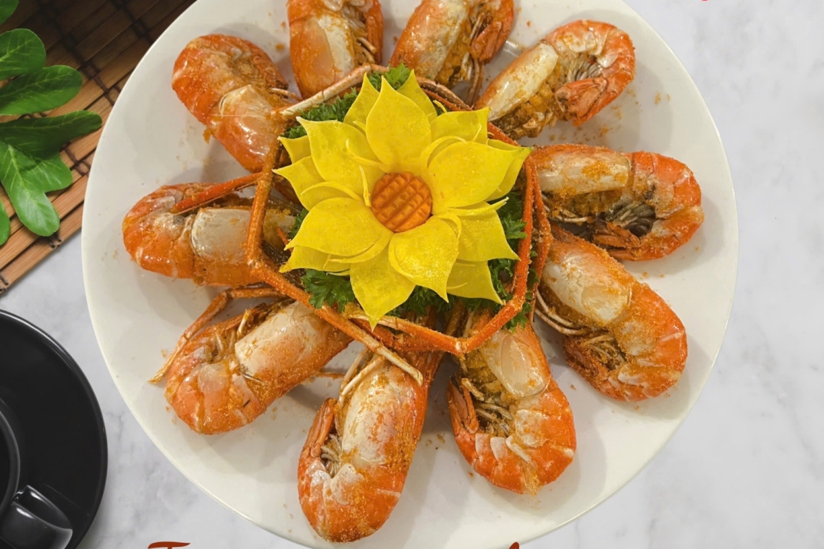 Tôm Càng Xanh Rang Muối Hương Cảng